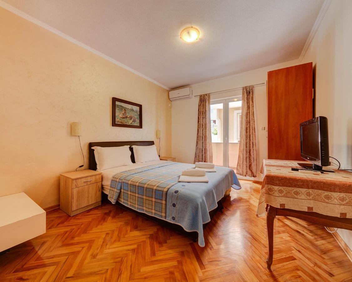 Disney Apartments Budva Exterior foto