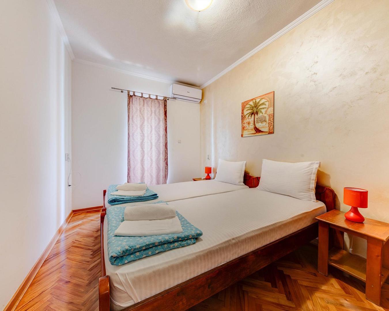 Disney Apartments Budva Exterior foto